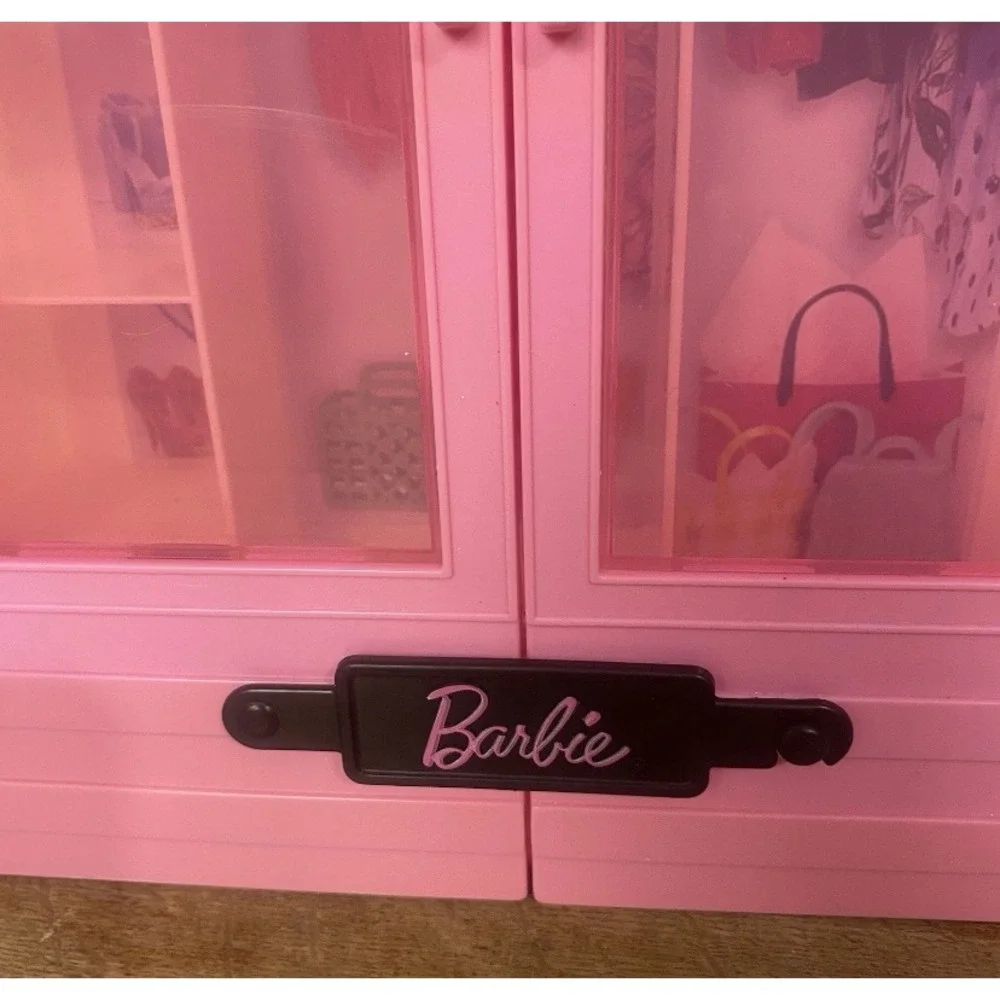 Barbie ultimate closet